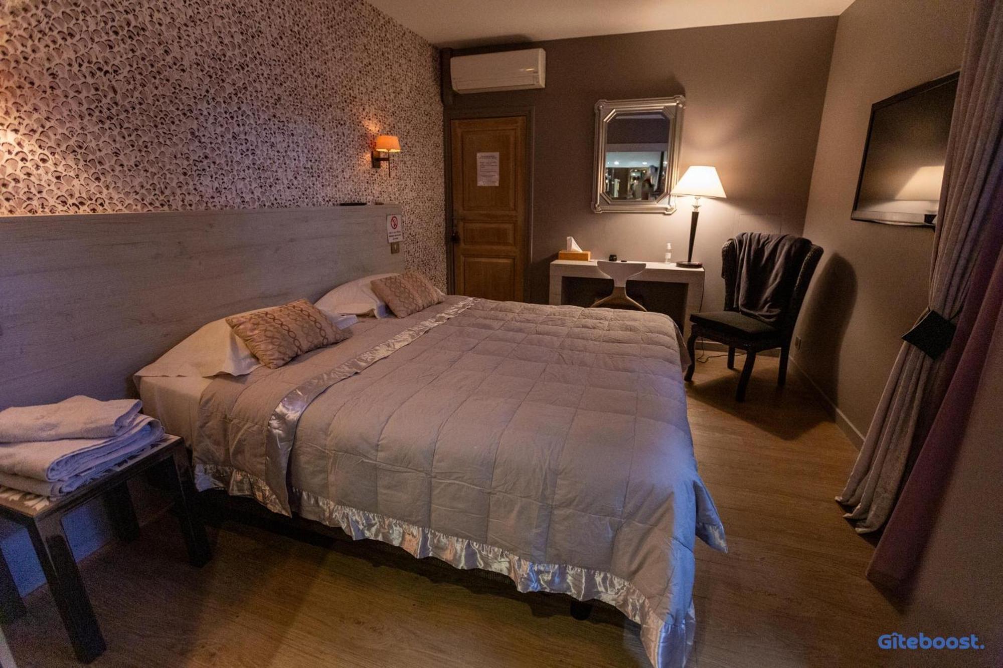 Le Val Des Sens Hotel Chatte Exterior photo